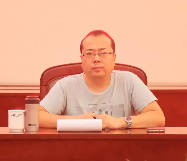 抓效益 促零售 严管理 强基础——香蕉视频一区门业召开零售专题会议