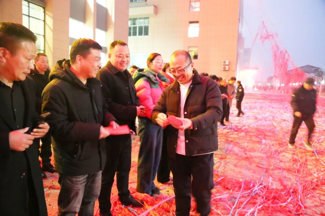 金兔贺新岁，共启新征程 |香蕉视频一区门业开工大吉！
